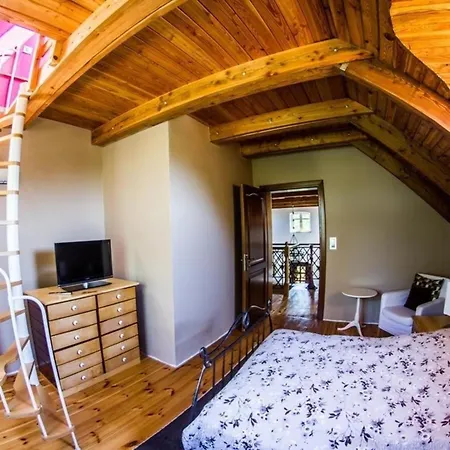 בית נופש In Szopa Mit Garten Und Terrasse